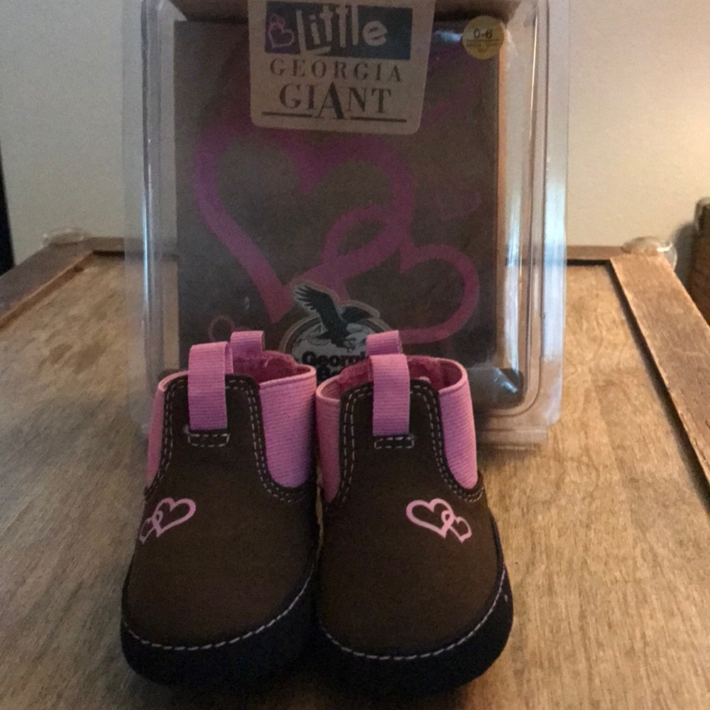 Baby Georgia giant boot
